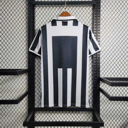 Retro Juventus 1995/97 Home Jersey
