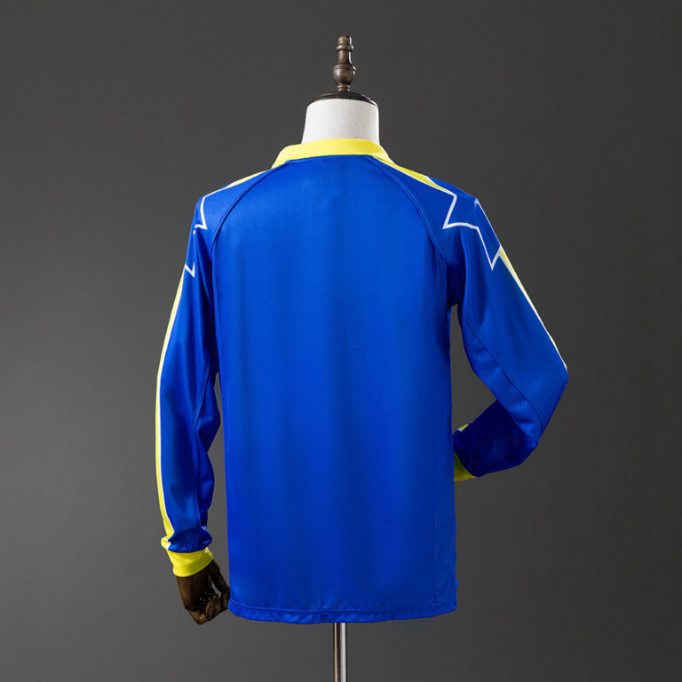 Retro Juventus 1997/99 Away Long Sleeve Jersey