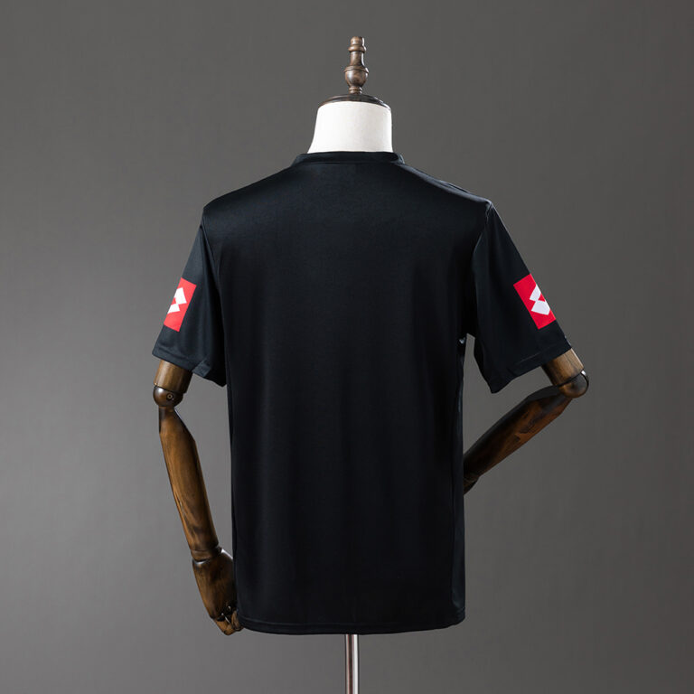 Retro Juventus 2001/02 Away Jersey