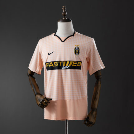 Retro Juventus 2003/04 Third Jersey
