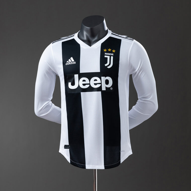 Retro Juventus 2018/19 Home Long Sleeve Jersey Player Version