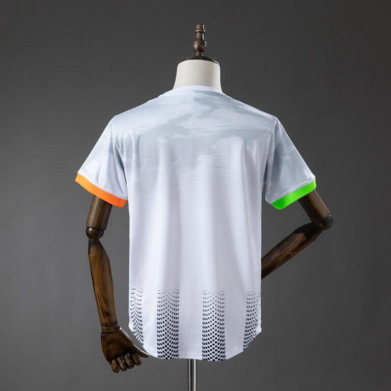 Retro Juventus 2019/20 Fourth Jersey