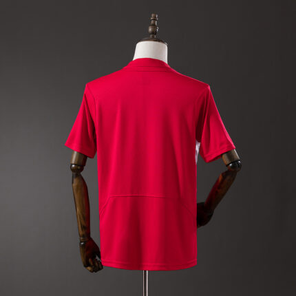Retro Liverpool 2004/05 Home Jersey
