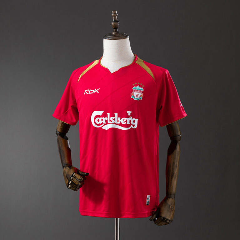 Retro Liverpool 2005/06 Home Jersey