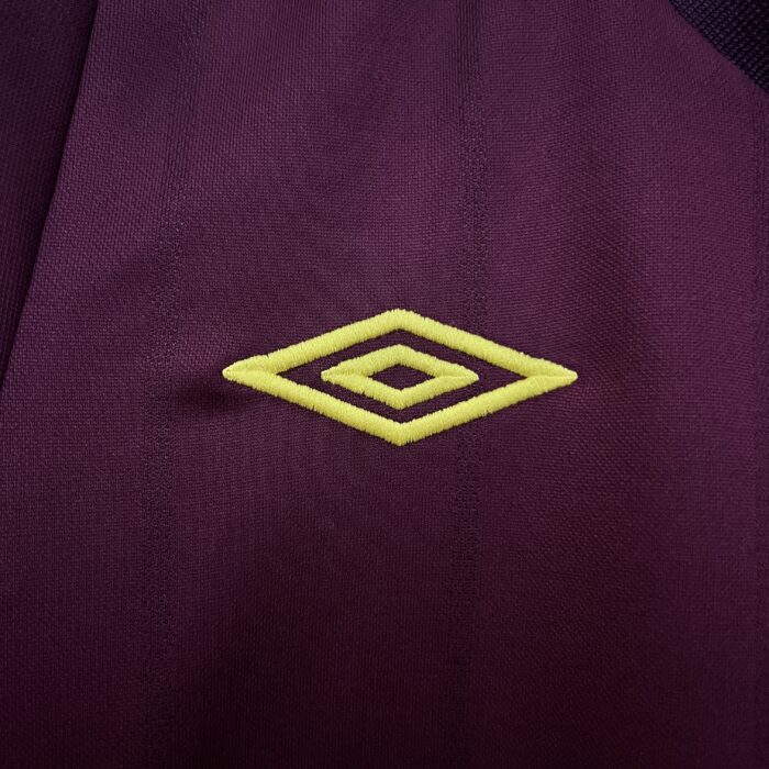 Retro Manchester City 2012/13 Away Jersey