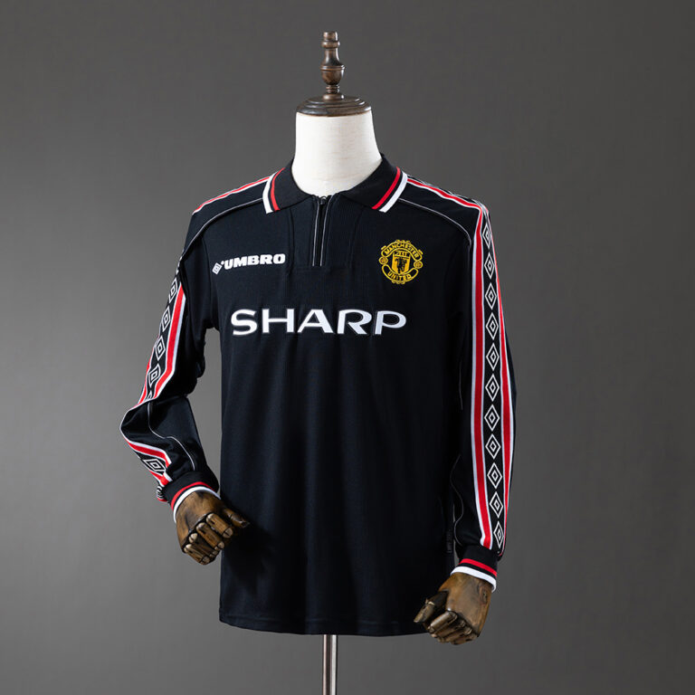 Retro Manchester United 1998/99 Black Long Sleeve Jersey