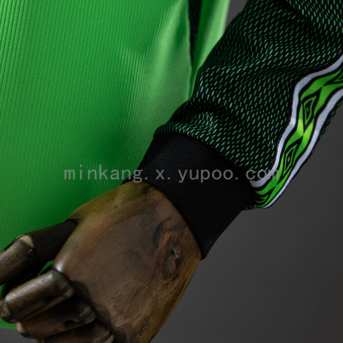 Retro Manchester United 1998/99 Goalkeeper Green Long Sleeve Jersey