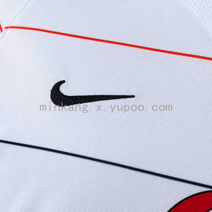 Retro Manchester United 2003/05 Away Jersey