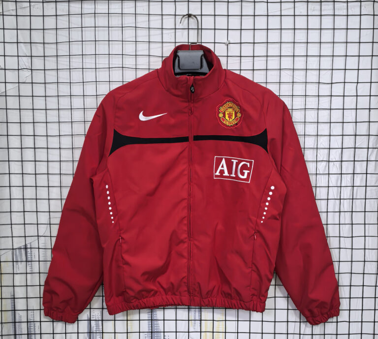 Retro Manchester United 2010/11 Windbreaker Red Jacket