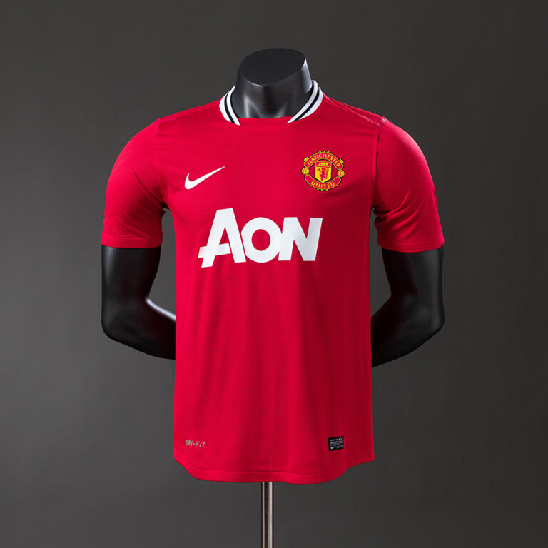 Retro Manchester United 2011/12 Home Jersey Player Version