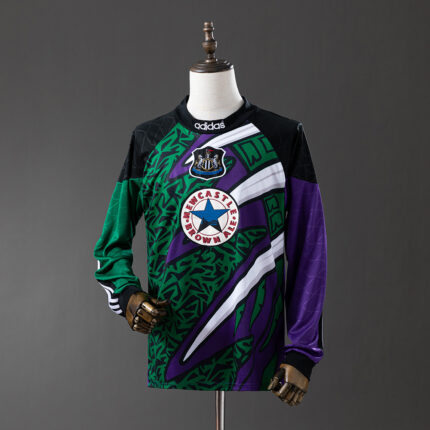 Retro Newcastle United 1995/96 Goalkeeper Long Sleeve Jersey