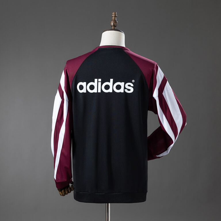 Retro Newcastle United 1995/96 Long Sleeve Training Jersey