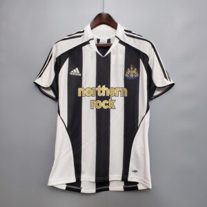 Retro Newcastle United 2005/06 Home Jersey