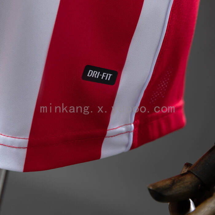 Retro PSV 2004/05 Home Jersey