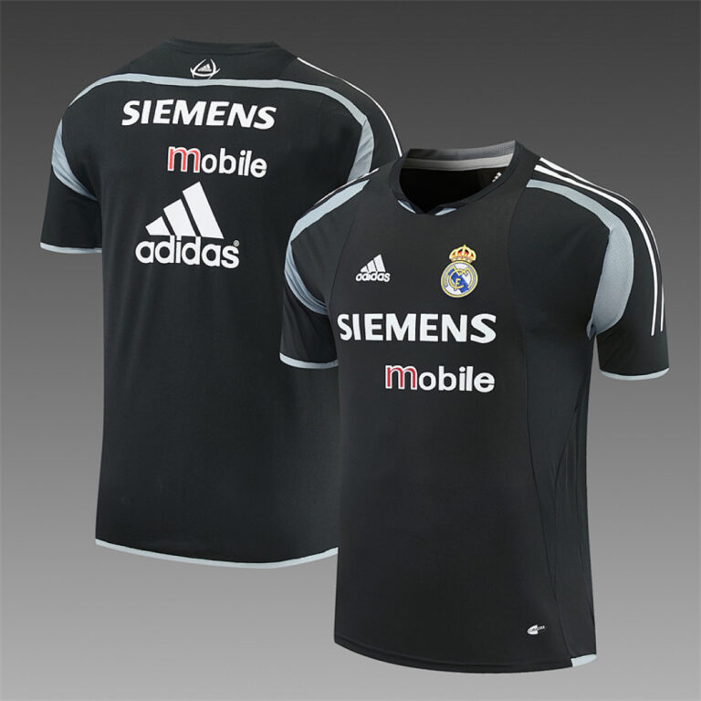 Retro Real Madrid 2004/05 Black Training Jersey