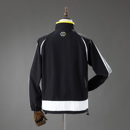 Retro Real Madrid 2006/07 Windbreaker – Black Jacket