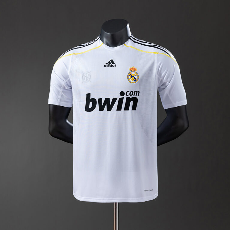 Retro Real Madrid 2009/10 Home Jersey Player Version