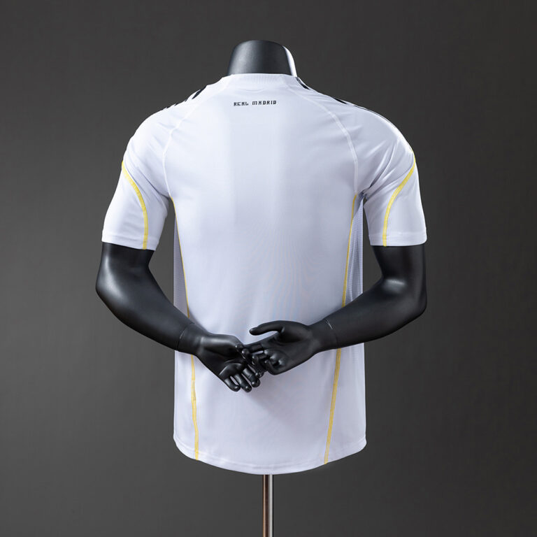 Retro Real Madrid 2009/10 Home Jersey Player Version