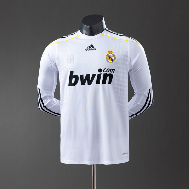 Retro Real Madrid 2009/10 Home Long Sleeve Jersey Player Version