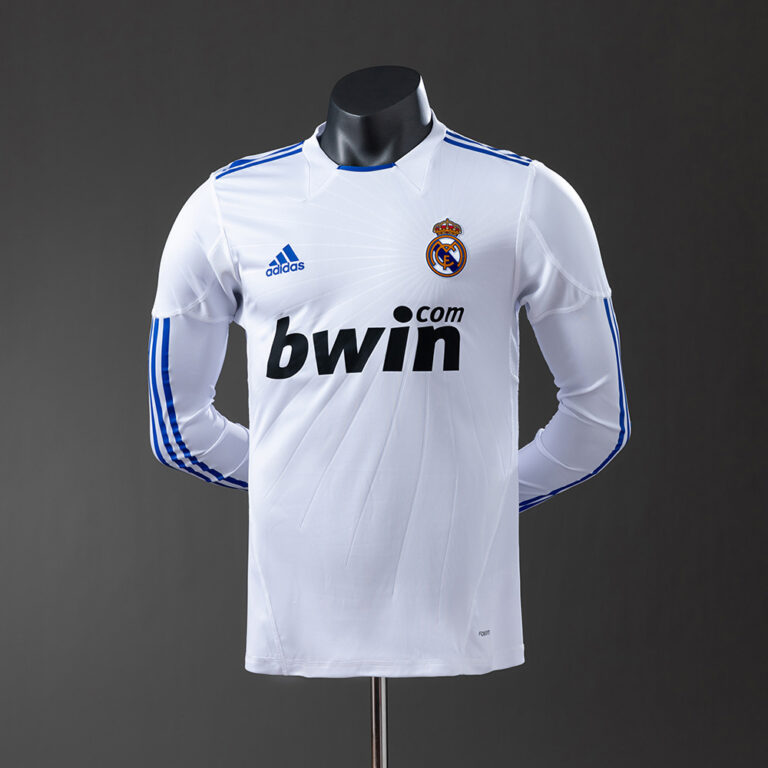 Retro Real Madrid 2010/11 Home Long Sleeve Jersey Player Version