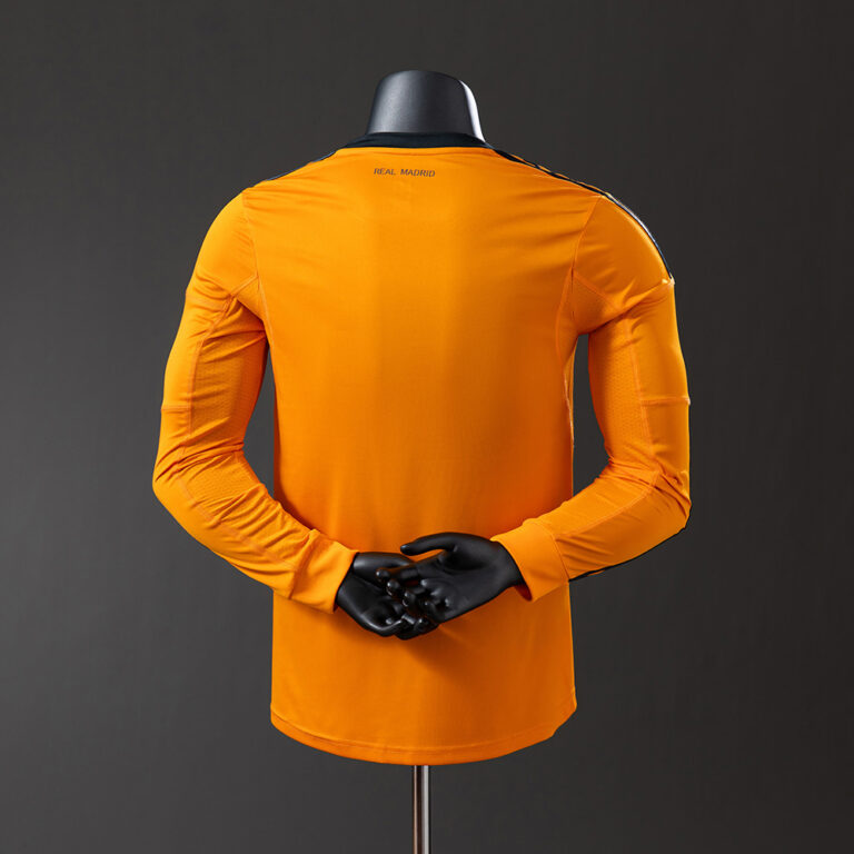 Retro Real Madrid 2013/14 Third Long Sleeve Jersey Player Version