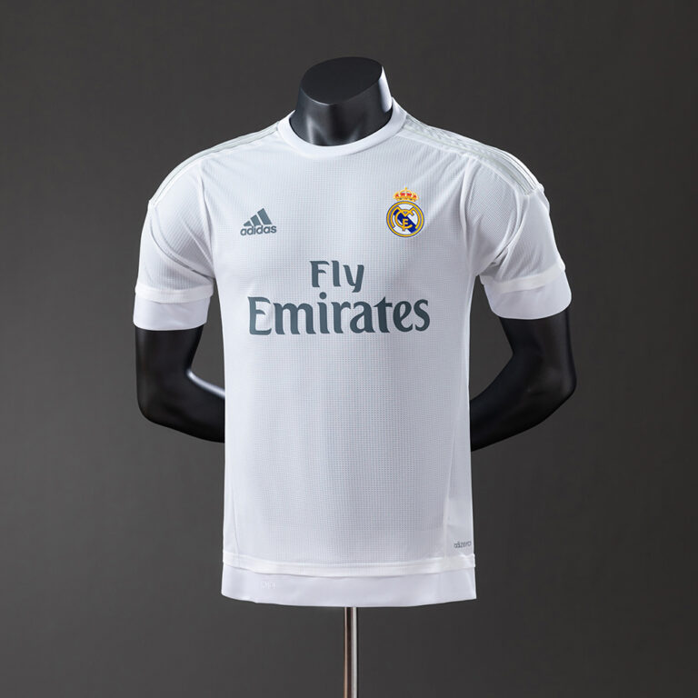 Retro Real Madrid 2015/16 Home Jersey Player Version