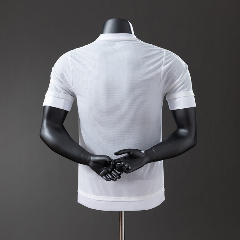 Retro Real Madrid 2015/16 Home Jersey Player Version
