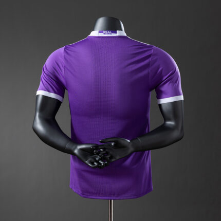 Retro Real Madrid 2016/17 Away Jersey Player Version