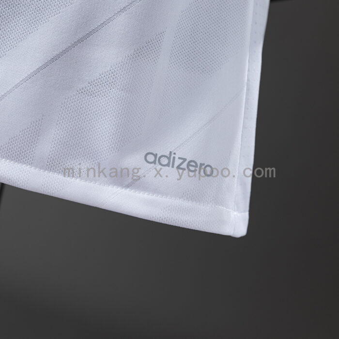 Retro Real Madrid 2017/18 Home Jersey Player Version