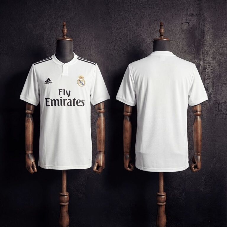 Retro Real Madrid 2018/19 Home Jersey