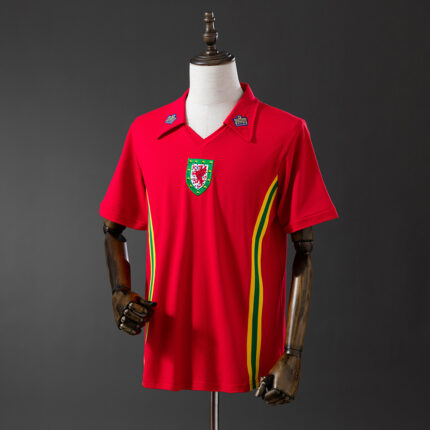 Retro Wales 1976 Home Jersey