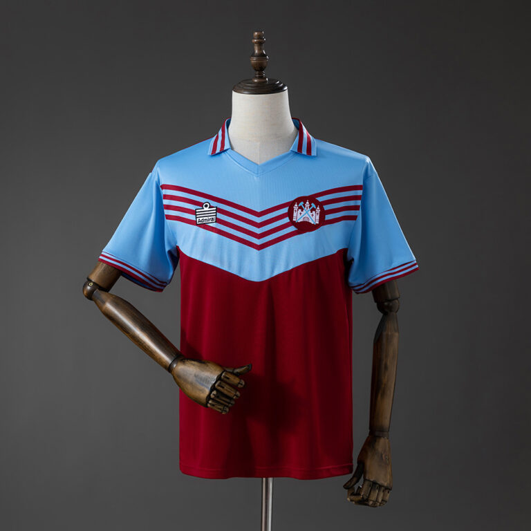 Retro West Ham United 1976/80 Home Jersey