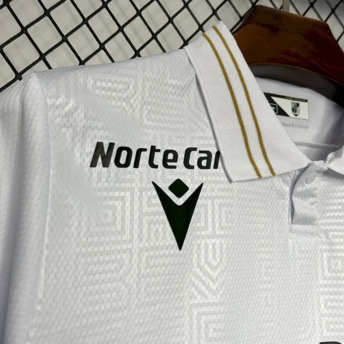 Vitoria de Guimaraes 2024/25 Home Jersey