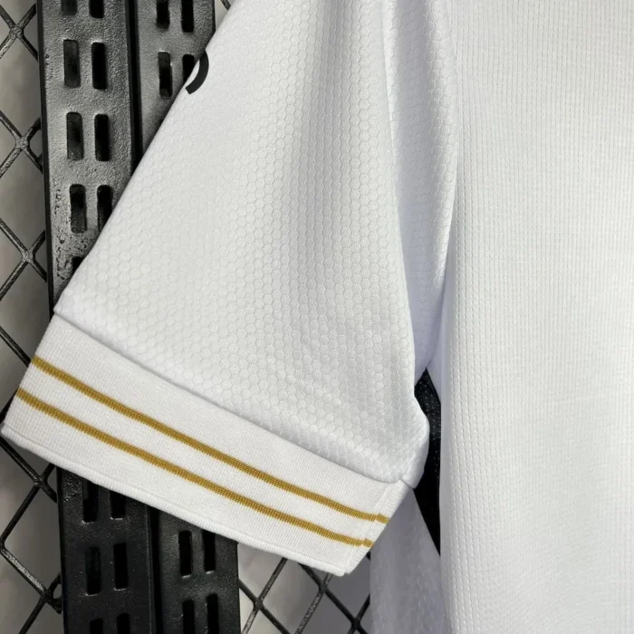 Vitoria de Guimaraes 2024/25 Home Jersey