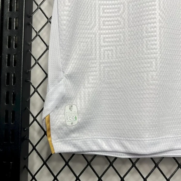 Vitoria de Guimaraes 2024/25 Home Jersey